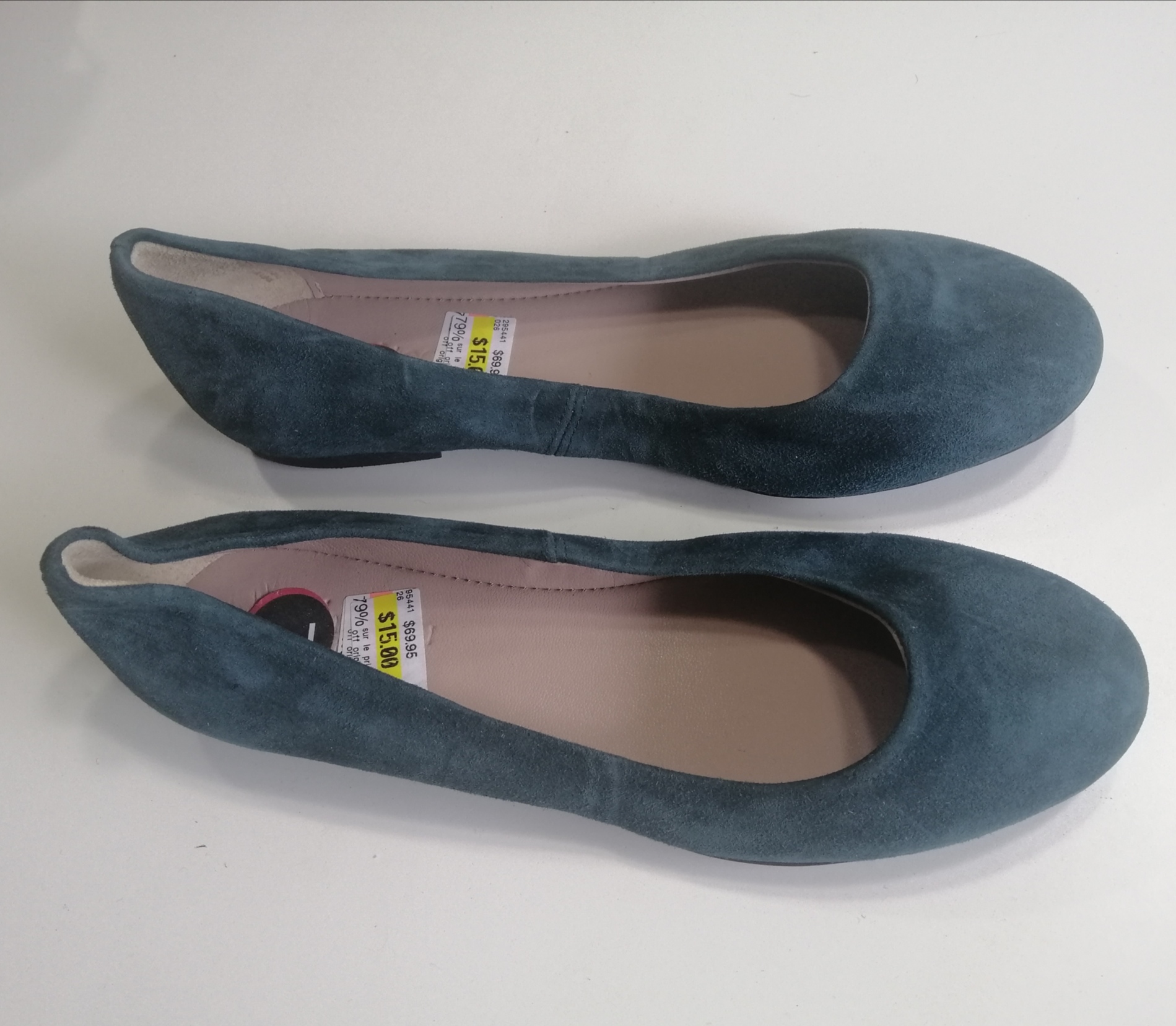 Chaussure fermée basse en cuir