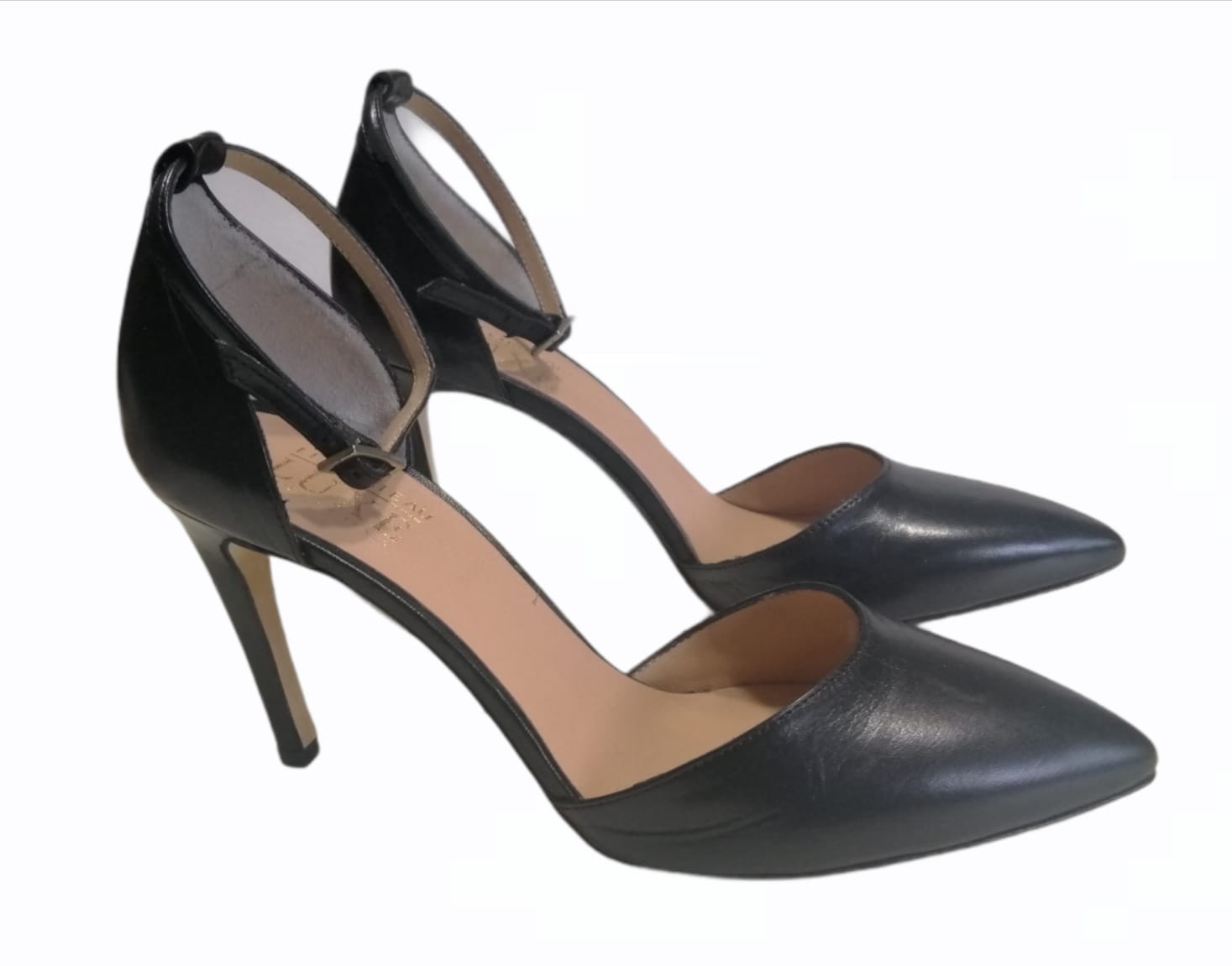 Chaussure à talons de luxe en cuir