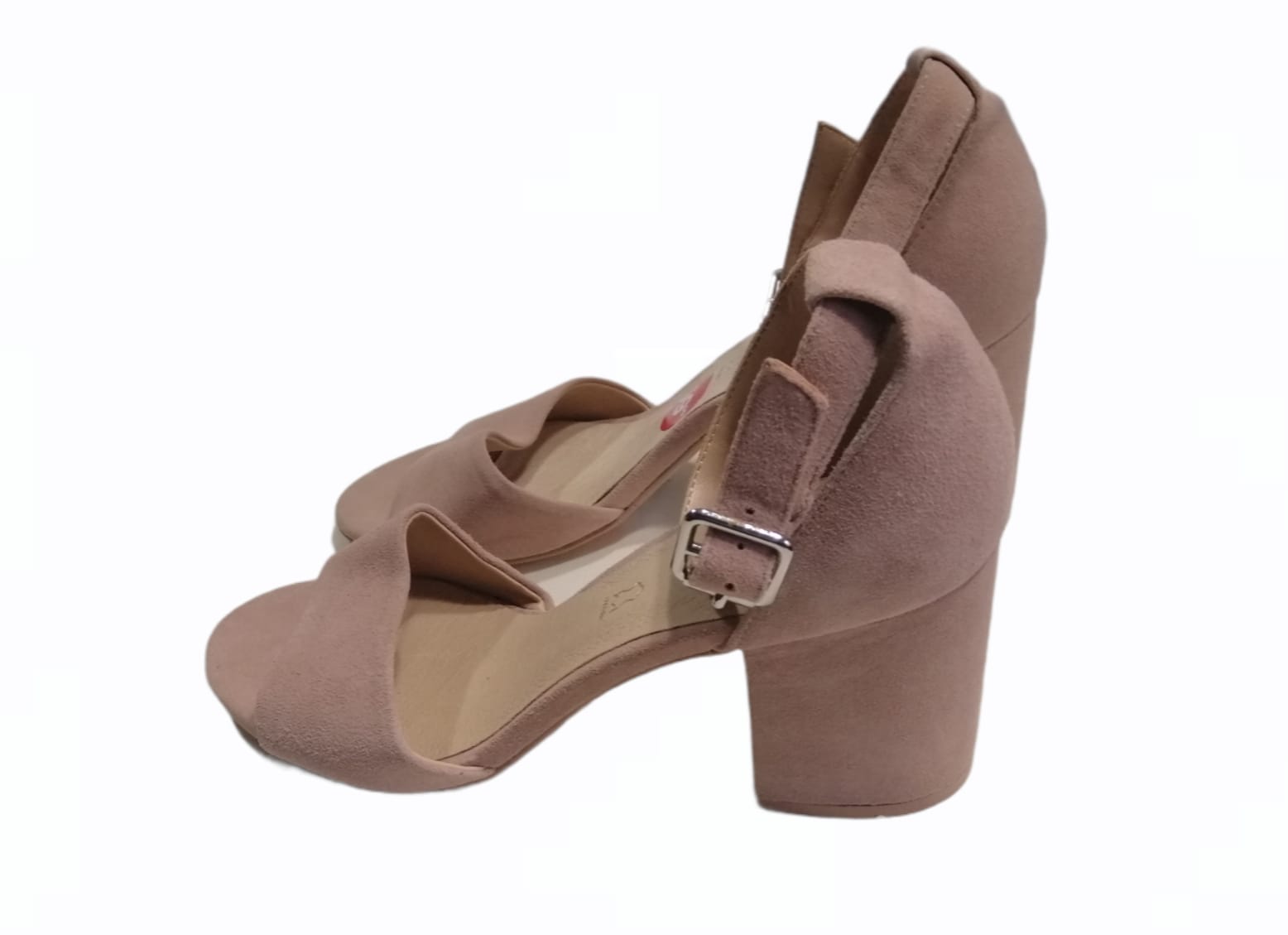 Chaussure ouverte petits talons en cuir