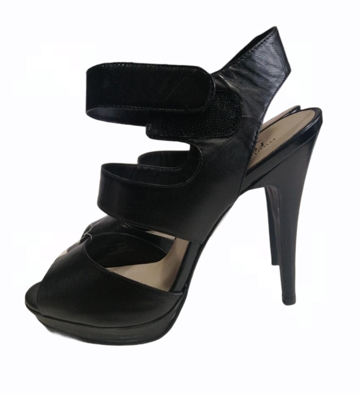Chaussures ouvertes à Talons en cuir