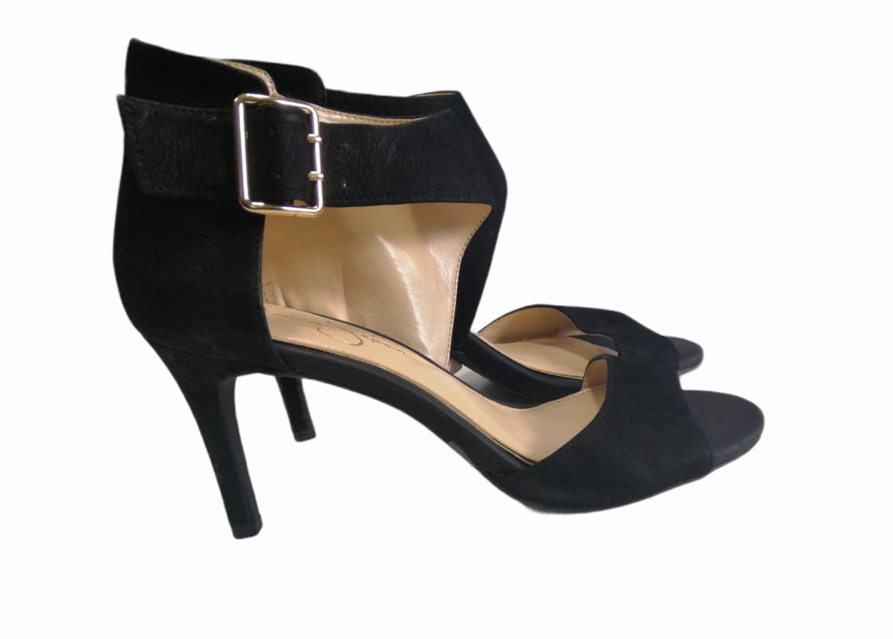 Chaussure à talons avec boucle orteils ouverts