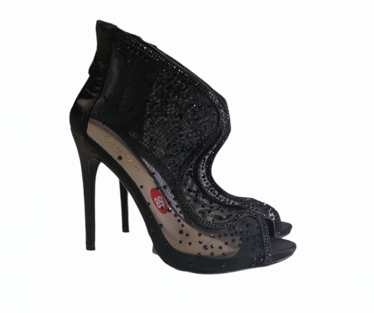 Chaussure montante à talons avec orteils ouverts