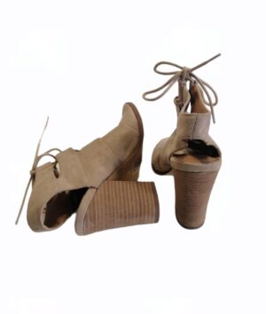 Chaussure à talons avec lace