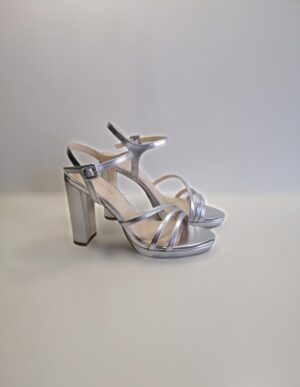 Chaussure ouverte à talons silver