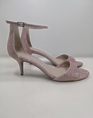 Chaussure à talons ankle strap rose