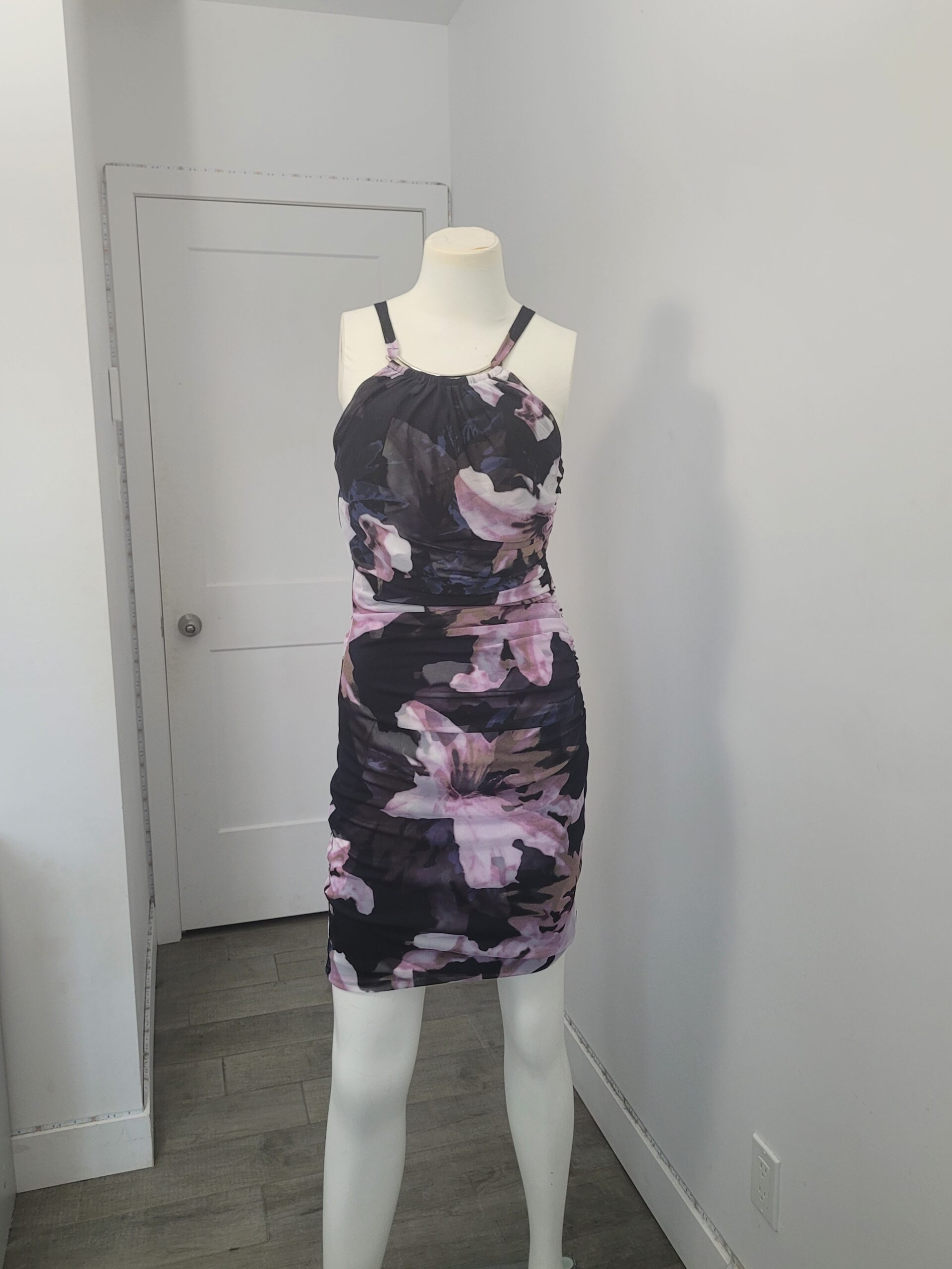 Robe fleurie Sans manches