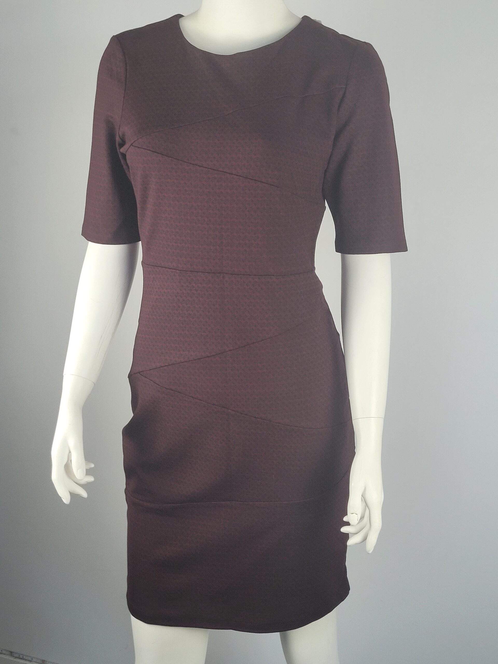 Robe droite bourgogne
