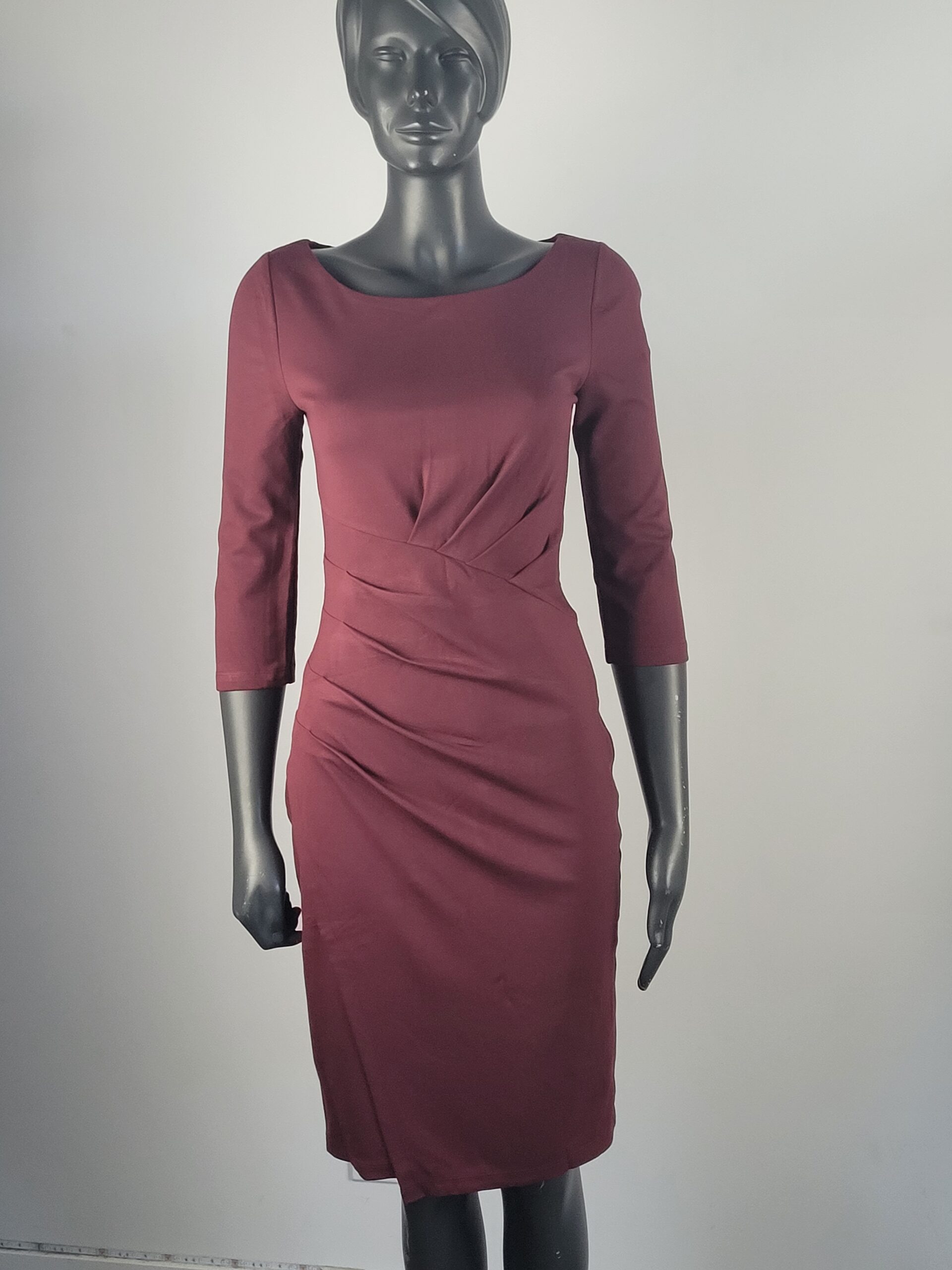 Robe droite manche 3/4